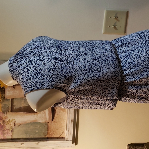 Dalia Dress - Picture 6 of 12